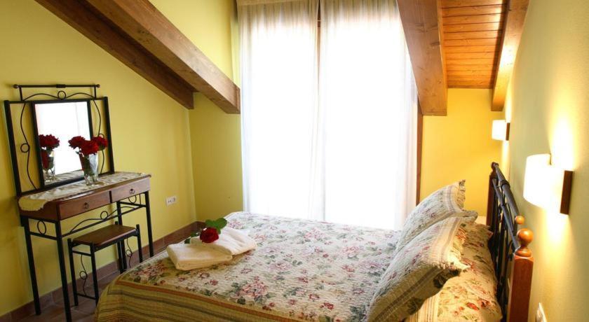 Apartamentos Rurales La Vina Cangas de Onis Luaran gambar