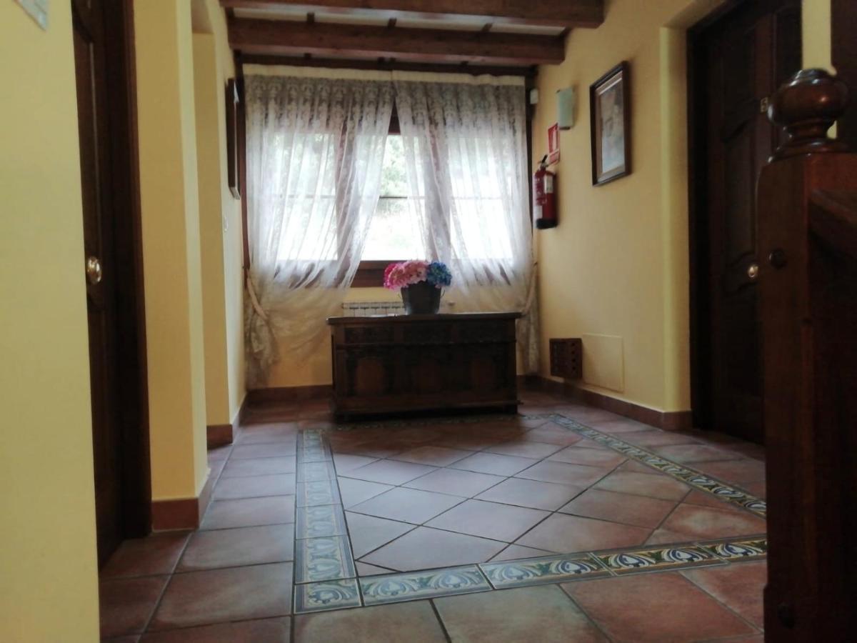 Apartamentos Rurales La Vina Cangas de Onis Luaran gambar