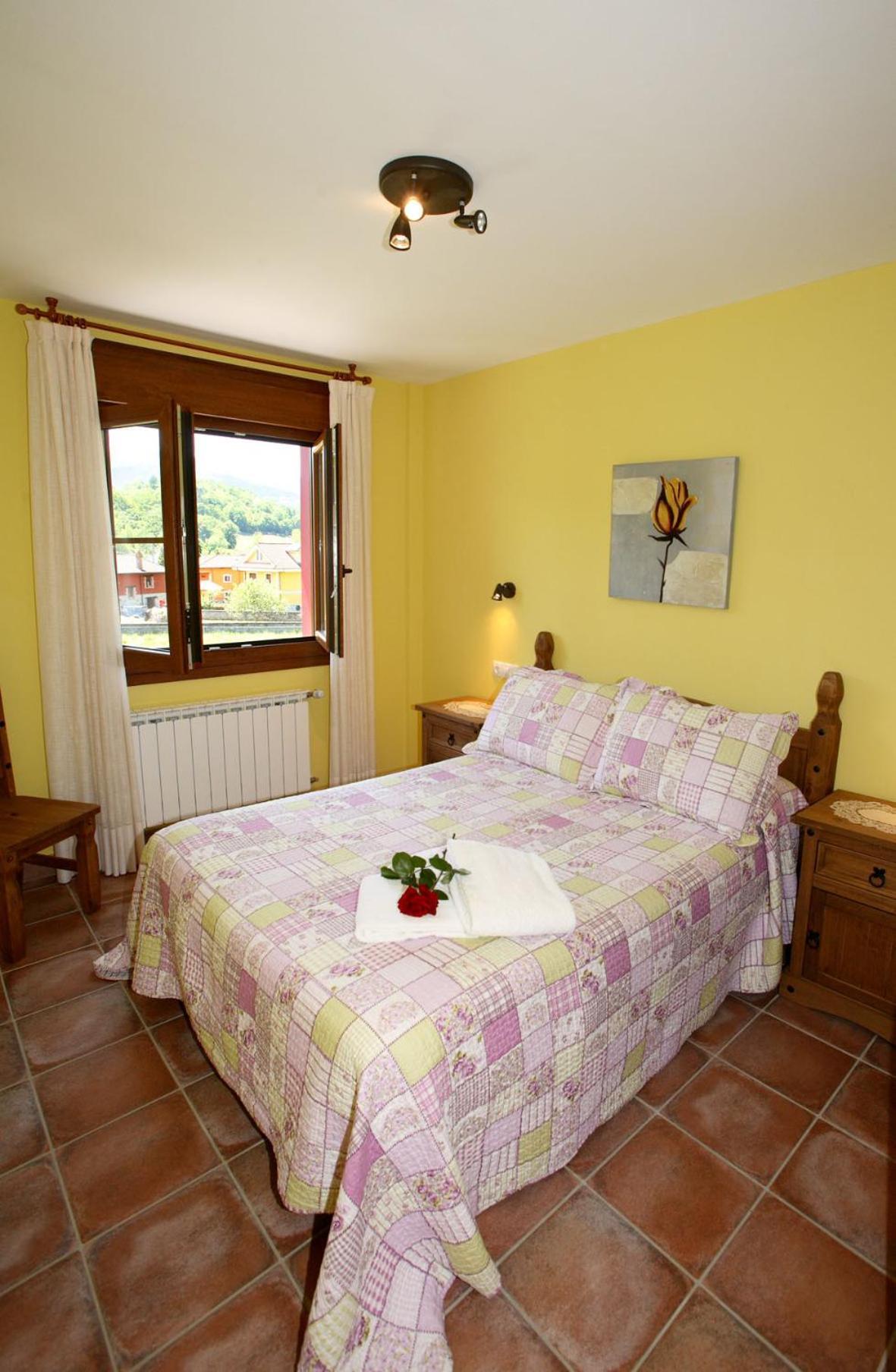 Apartamentos Rurales La Vina Cangas de Onis Luaran gambar