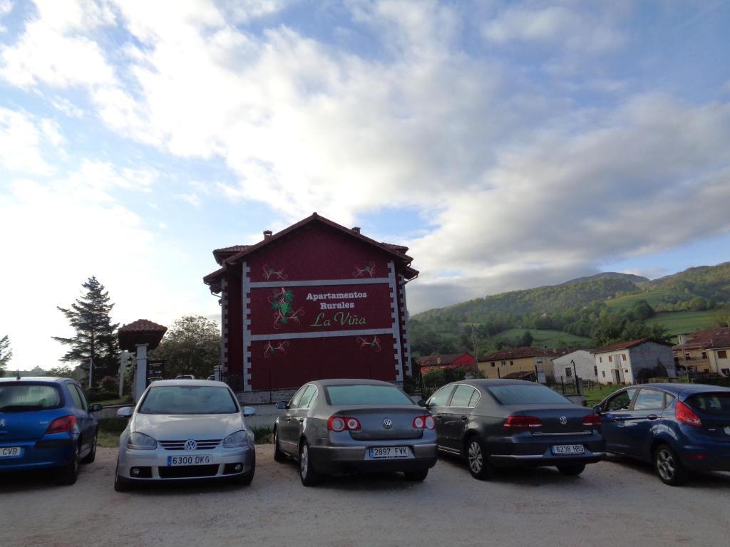 Apartamentos Rurales La Vina Cangas de Onis Luaran gambar